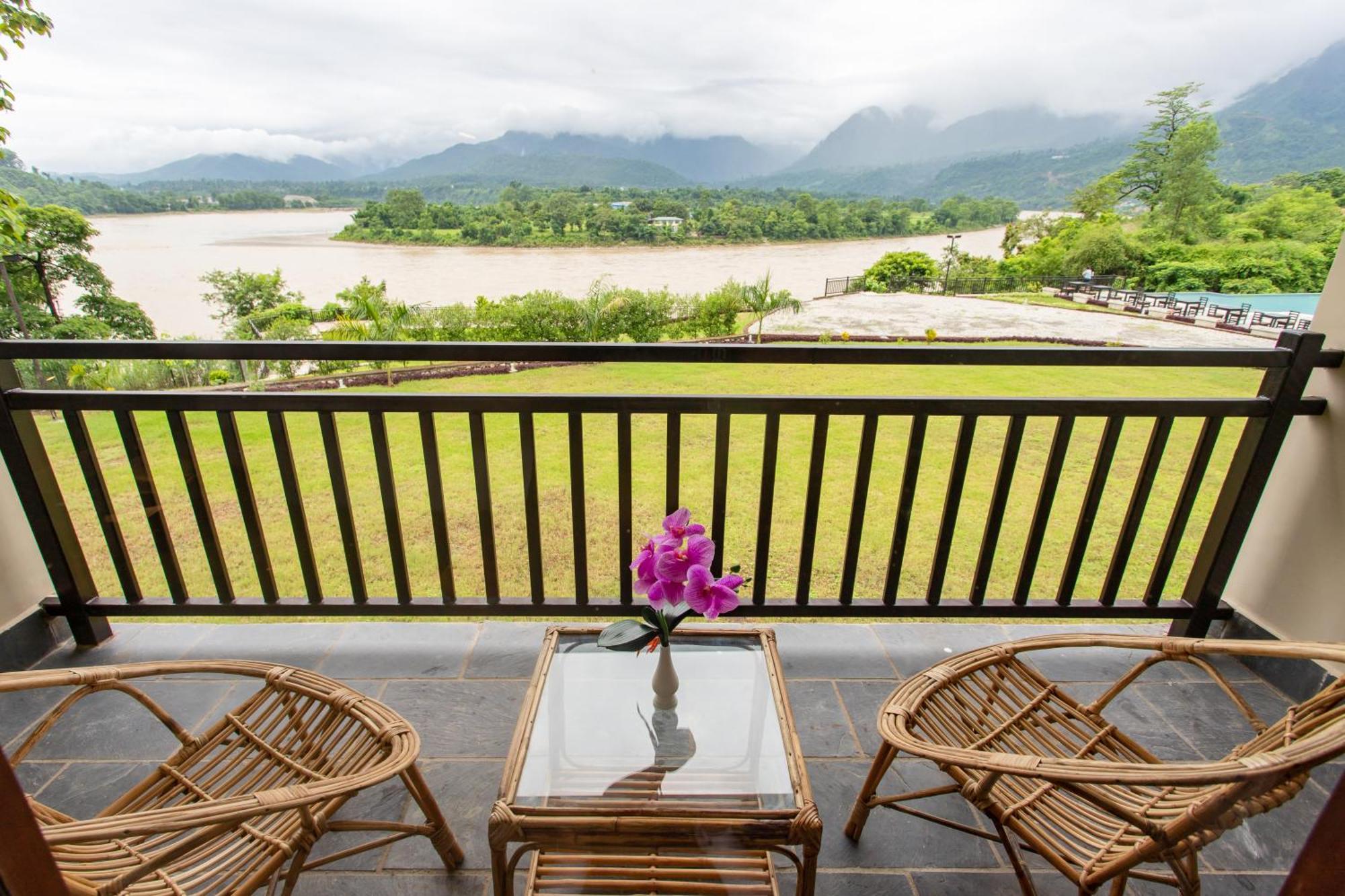 Regenta Resort & Spa By Riverside, Chitwan Exterior photo